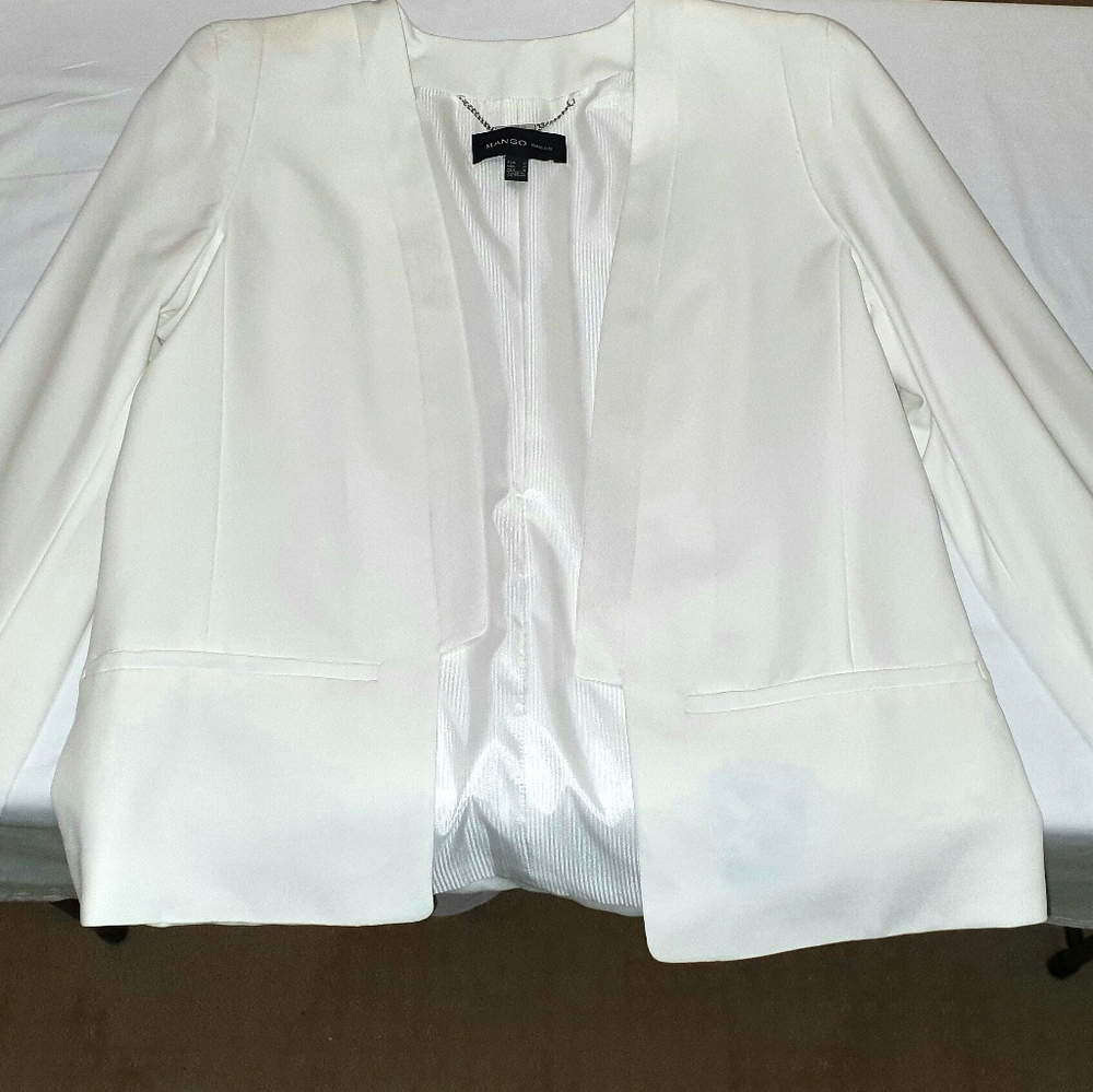 MANGO White Blazer Corporate / Office (CLEARANCE) - Picture 6 of 12